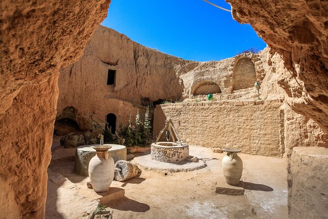 2-Day Tunisian Sahara Tour with Food & Stay from Sousse - Gafsa Lunch and the Kairouan Photo Stop Finish
