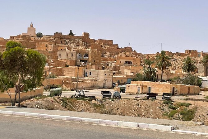 2 Days Tour of the Sahara from Hammamet - A desert dinner with Bedouin music