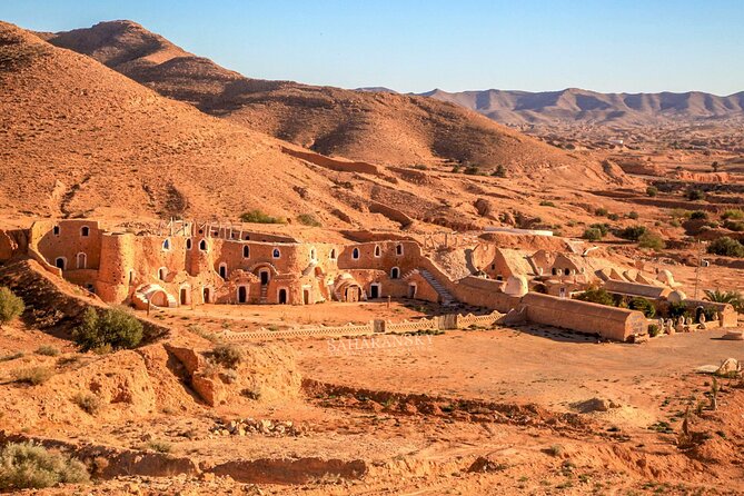 3 Days South Tunisia Discovery Tour with luxury camp and Meals - Chott el Djerid to Douz: the palm-to-sand reality check