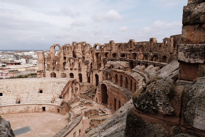 A Private Night at Desert Douz Tozeur - Morning Pickup and the El Jem Amphitheatre Stop