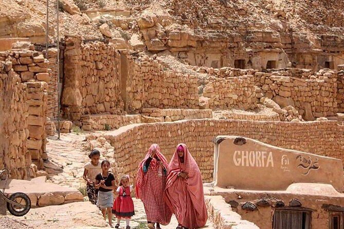 Discovery tour of Southern Tunisia - Tataouine Star Wars stops: fun cinema connections with real place value