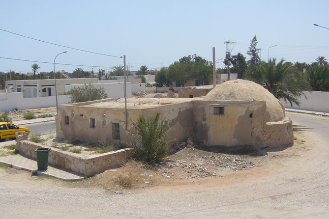 From Djerba : 1 day in the footsteps of Star Wars "Mos Eisley" - Djerba Ajim and Star Wars checkpoint zones
