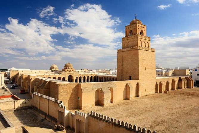 Full-Day Kairouan and El Jem Tour from Tunis - El Jem amphitheatre and museum: the Roman scale test