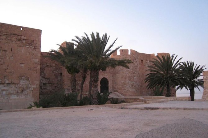 Guided Tour of Djerba island, Museums, Crocodile park & lunch - From street art to souks: the real value of a one-day Djerba plan