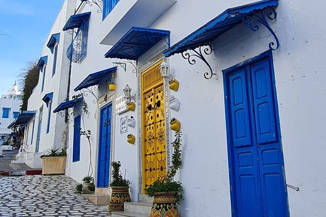 Half a day in Sidi Bousaid from Hammamet - Sidi Bou Said, the white-and-blue hilltop that earns its fame