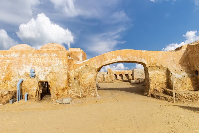 Half Day Star Wars Film Set Locations Private Tour from Tozeur - Walking time, uneven terrain, and how to manage the desert pace
