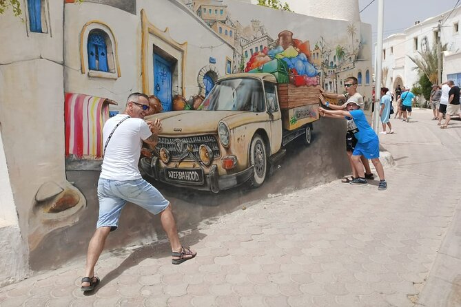 Half Day Trip to Djerba Island - Guellala Museum and pottery workshop: craft you can watch