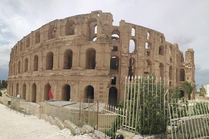 Kairouan, El Djem and Monastir Guided Excursion from Hammamet - What to pack for a hot-and-holy day in Tunisia