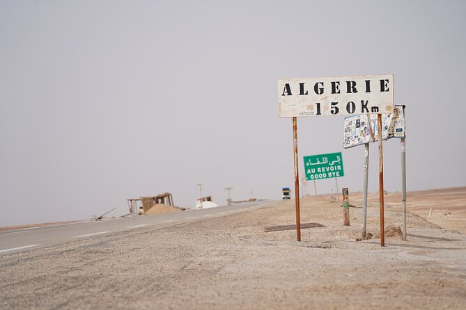 Private 3 Day Tour in Southern Tunisia or More - Day 2 Douz to Tozeur, hot springs, salt flats, and oasis city time