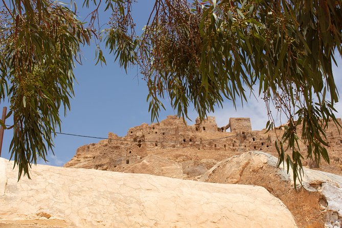 Tataouine - Chenini 1 day: Discovery of Ksours and Berber villages - Salt lake stop: why it is worth a pause