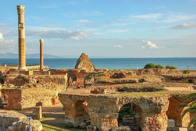 Tour of Tunis Carthage and Sidi Boussaid with local lunch - La Goulette local lunch: where you recharge after the historic circuit