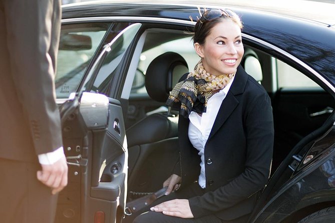 Tunis Carthage Private Arrival Airport Transfer to Tunis - The 30-minute drive: what you should expect on the road