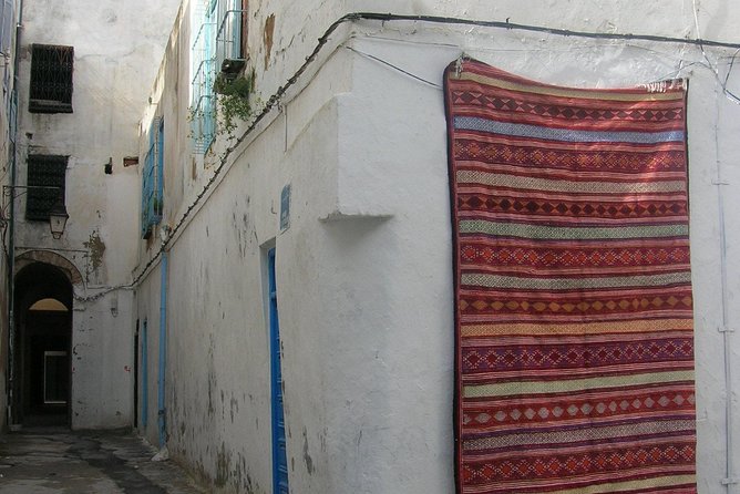 Walking city tour - Foundouk al attarine and the Central Market: where commerce tells its own story